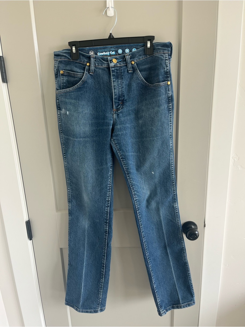 Wrangler Women’s Blue Denim Jeans 36 likely vintage